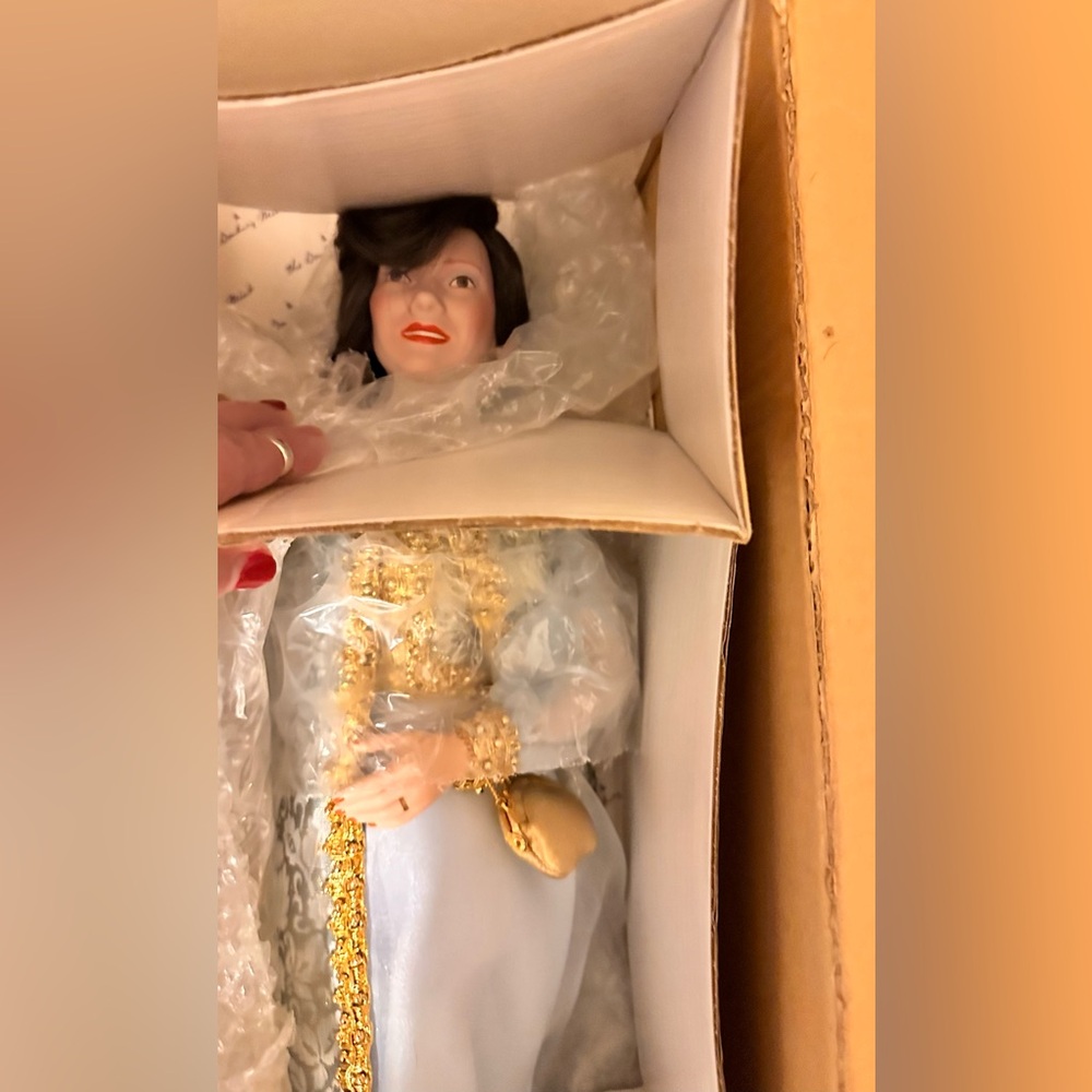 Roselyn Carter Inagural Gown Porcelian Doll by Danbury Mint